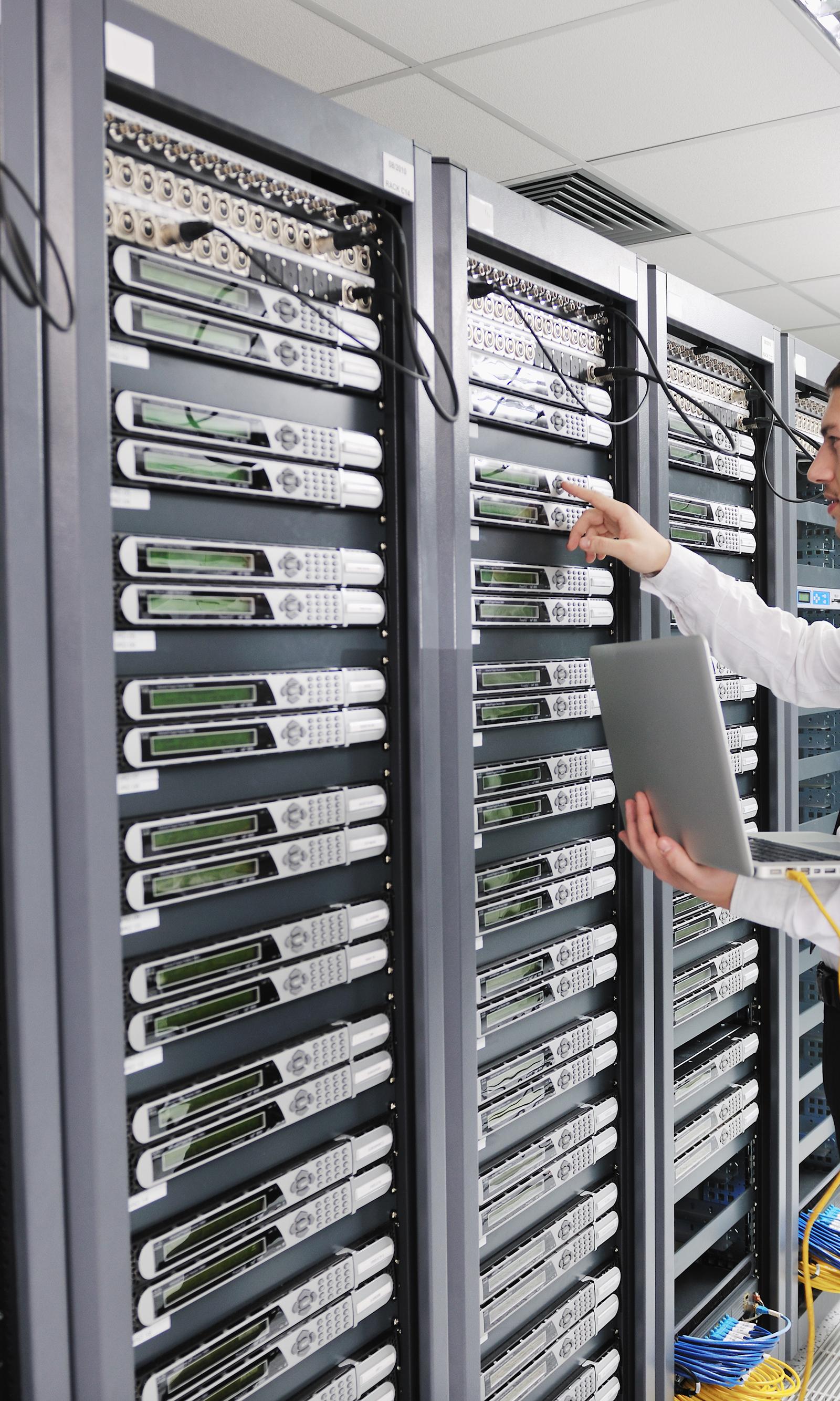 Aurora Data Center Regulations Require City Council Approval and Renewable Energy Measures