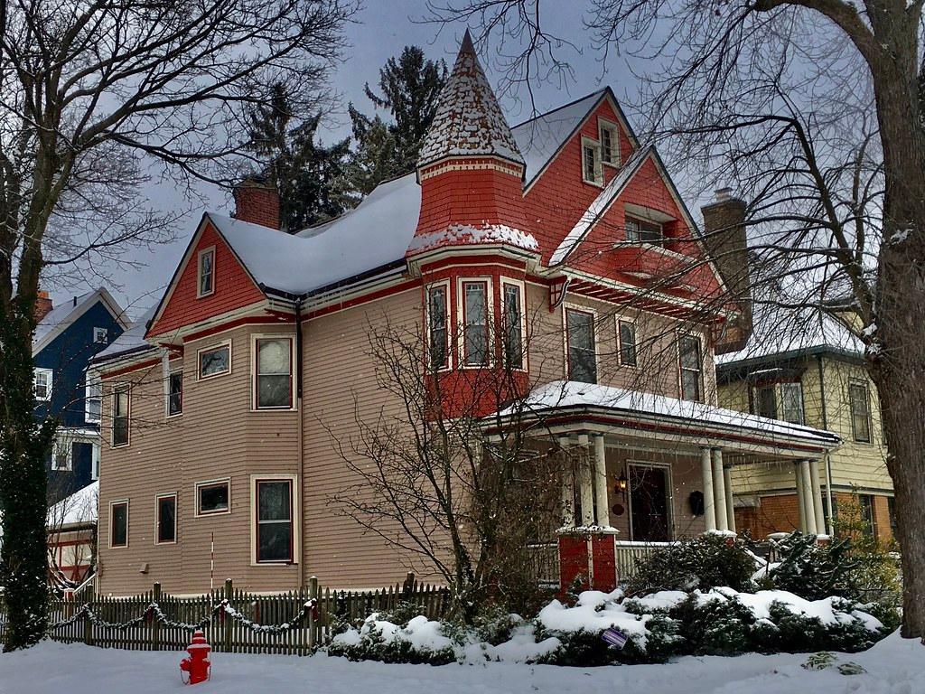 Aurora Residents Navigate Rising Costs as Economic Landscape Shifts Dramatically