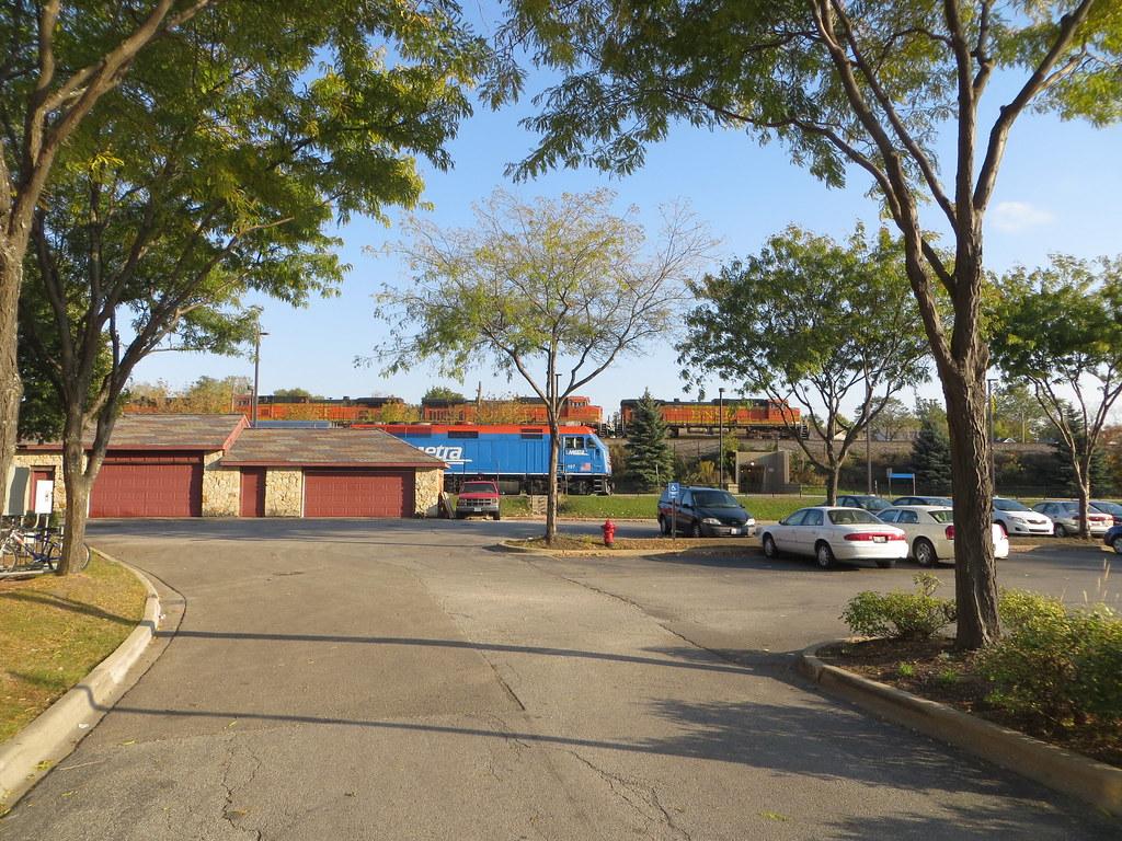 Aurora's Senior Living Communities Transform Retirement for 60+ Residents